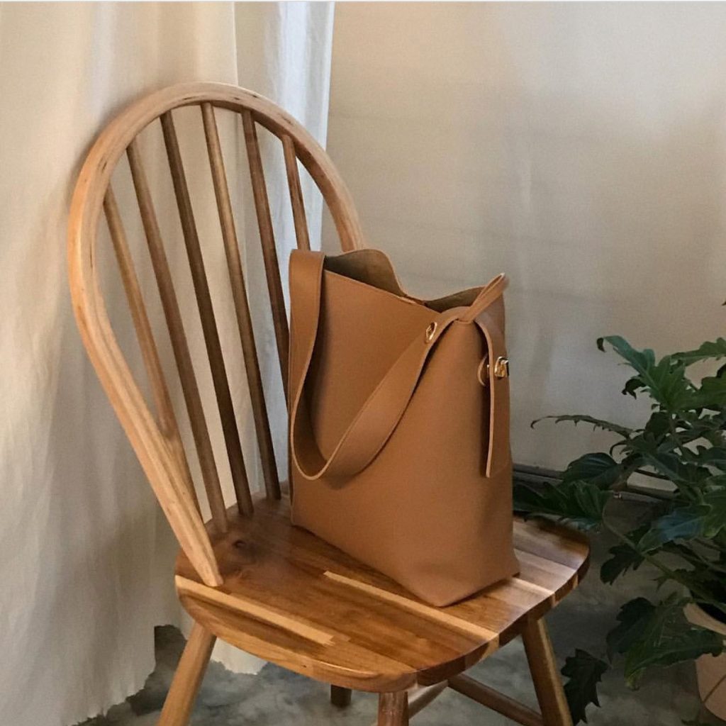Women's underarm bag